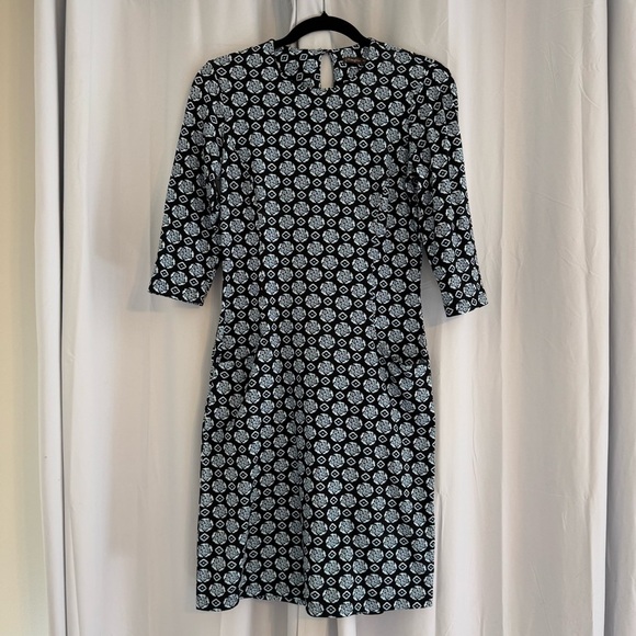 J. McLaughlin Dresses & Skirts - J McLaughlin Catalina Cloth Floral Sheath Dress XS